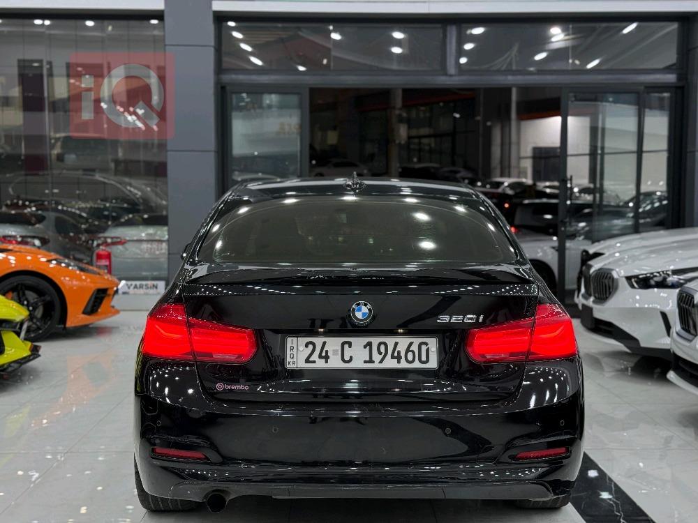 بي ام دبليو الفئة 3